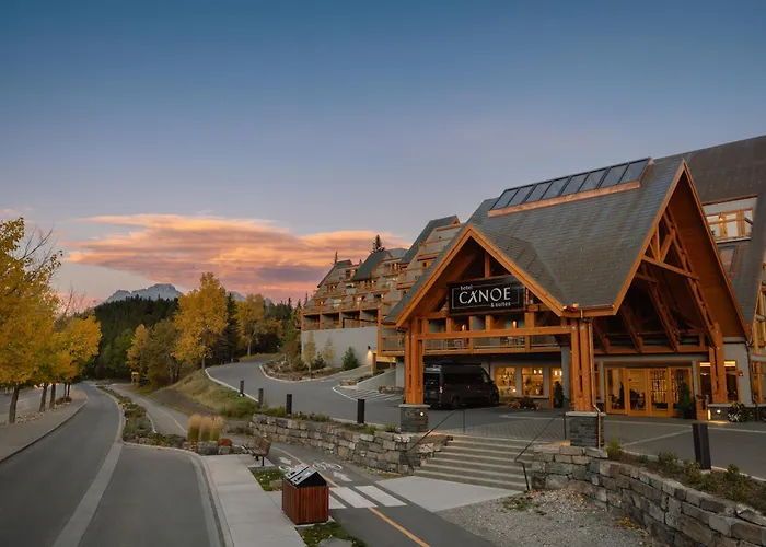 Hotel Canoe And Suites